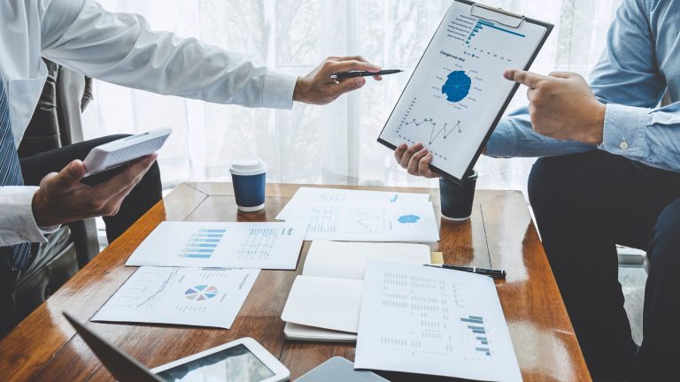 How Investment Thesis Drives Smarter Deal Sourcing Across Private Markets