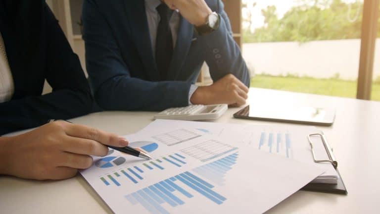 Data-Driven Deal Sourcing: How Investors Gain an Edge in an Increasingly Competitive Market